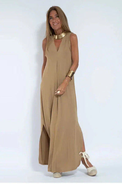 ELEGANCIA – EFFORTLESS EVENING GOWN WITH MATCHING CARDIGAN