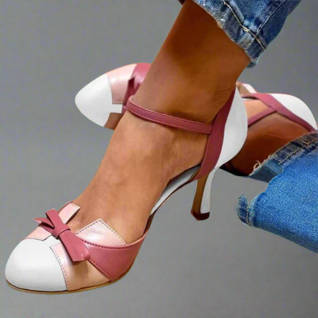 BELLAROSA – PLAYFUL CHARM WITH A COLORFUL BOW