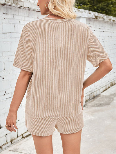 JINTE – SOFT SERENITY IN CORDUROY COMFORT