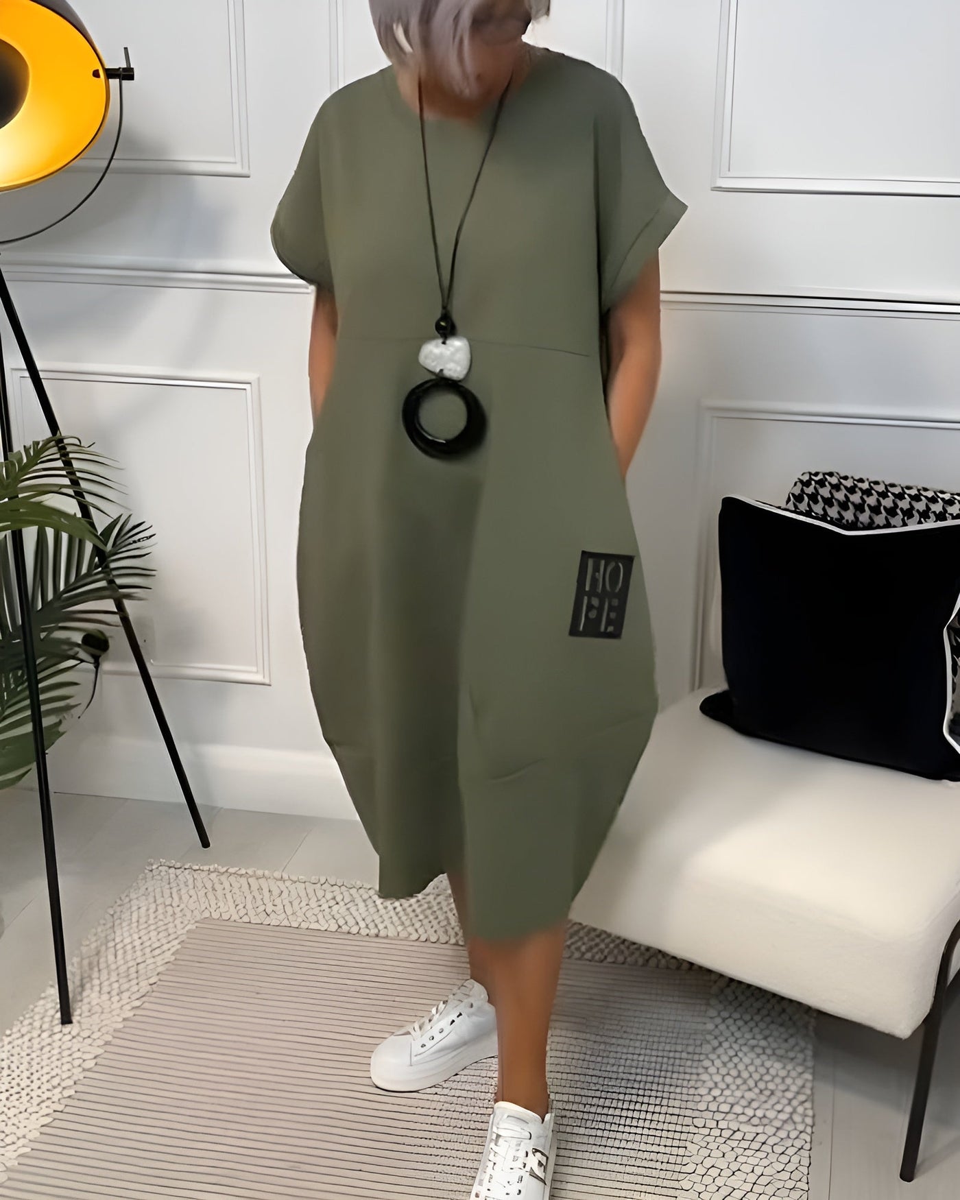IRIS – SOFT CHARM SHORT SLEEVE DRESS
