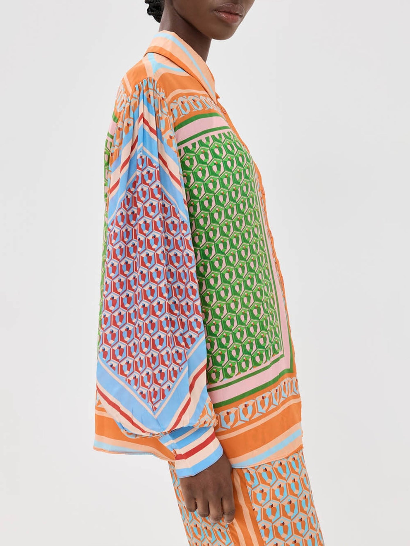 BLOOM – COLORBLOCK GEOMETRIC SET IN EFFORTLESS DRAPE