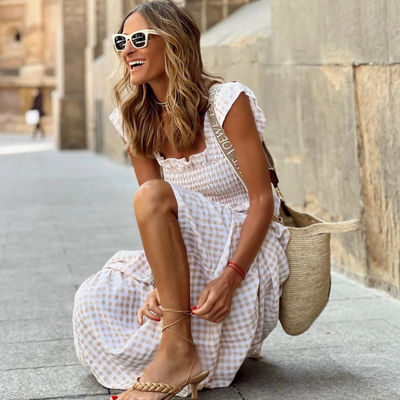 DEMI – FLOWING SLEEVES WITH A GINGHAM TOUCH