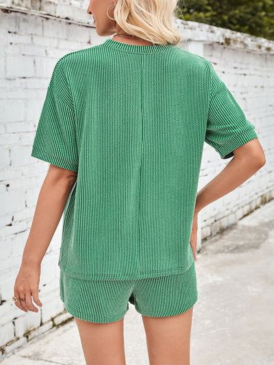 JINTE – SOFT SERENITY IN CORDUROY COMFORT
