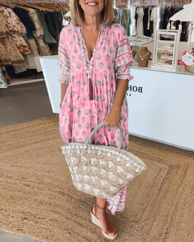 Giulia – soft charm with a vintage flutter