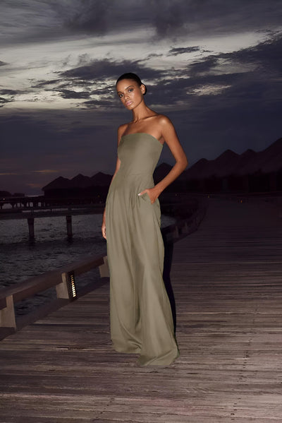 MONO – STRAPLESS EASE IN A SCULPTED SILHOUETTE