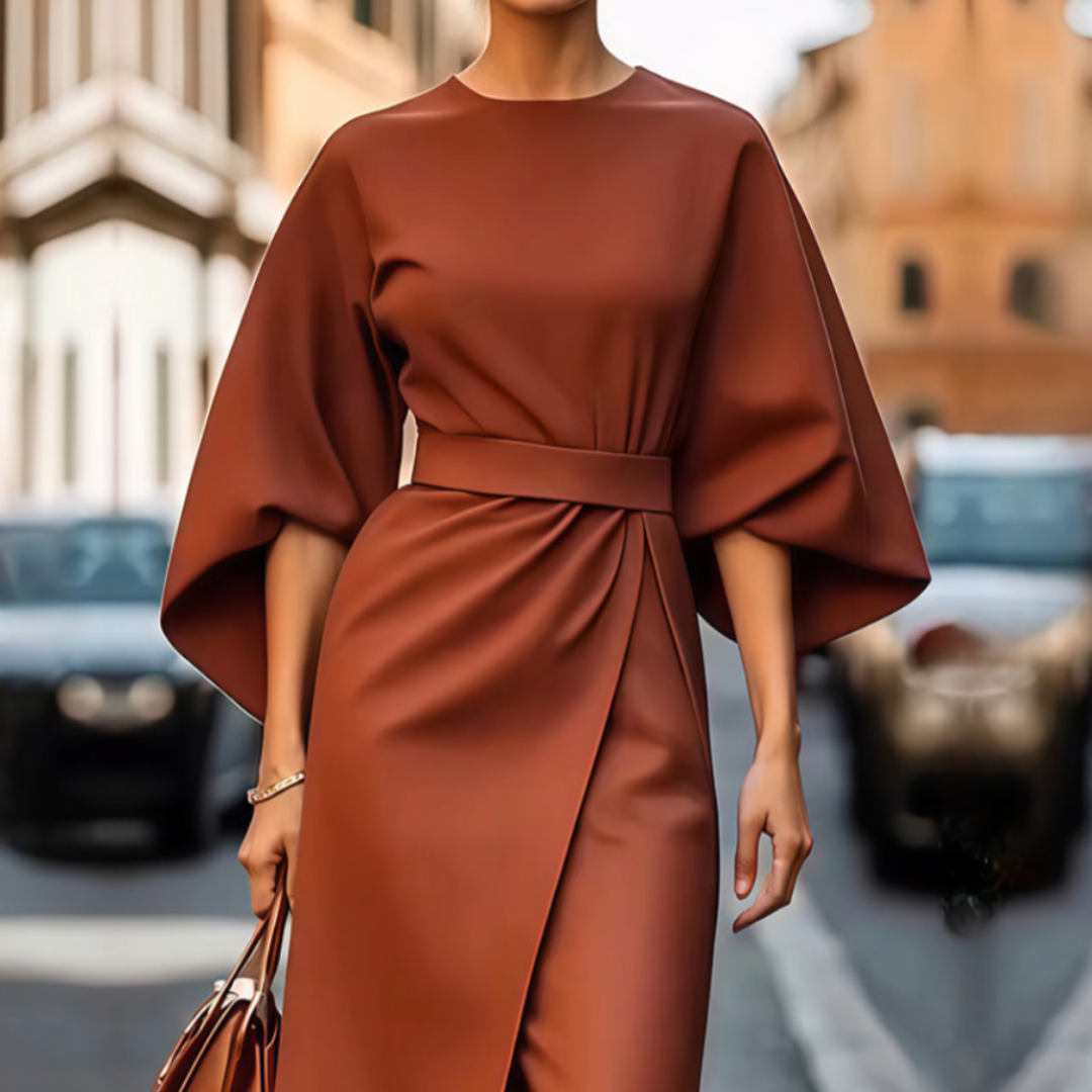 MIA – GRACEFUL SILHOUETTE IN MOTION
