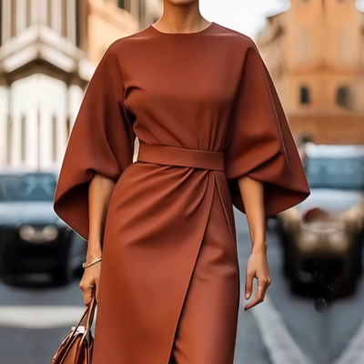 MIA – GRACEFUL SILHOUETTE IN MOTION