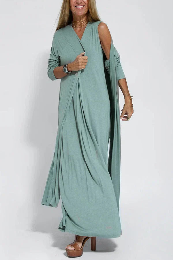 ELEGANCIA – EFFORTLESS EVENING GOWN WITH MATCHING CARDIGAN