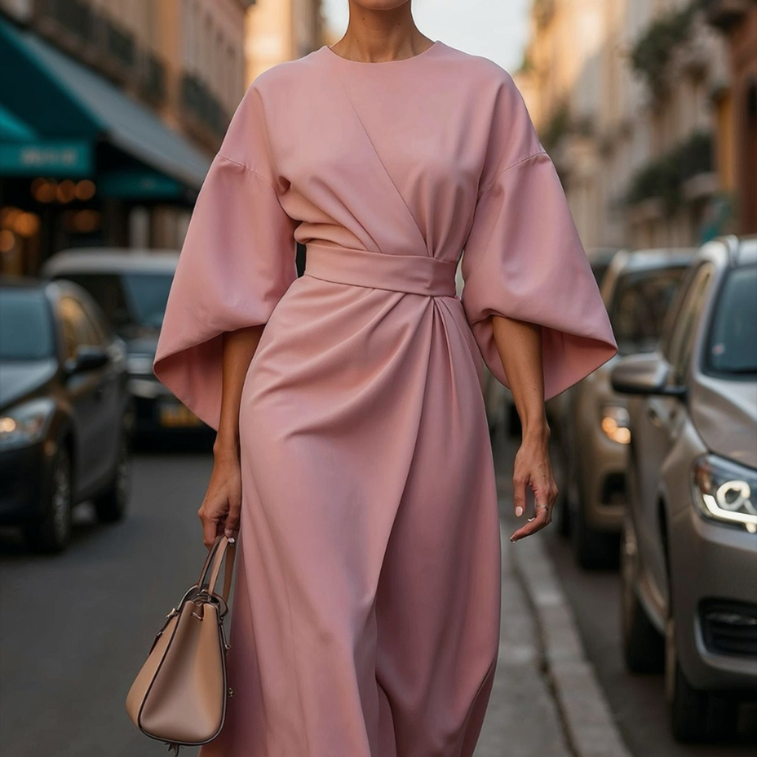 MIA – GRACEFUL SILHOUETTE IN MOTION