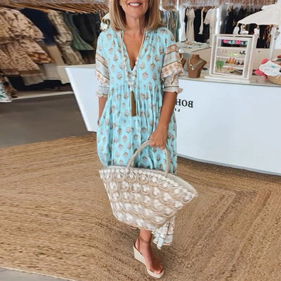 Giulia – soft charm with a vintage flutter
