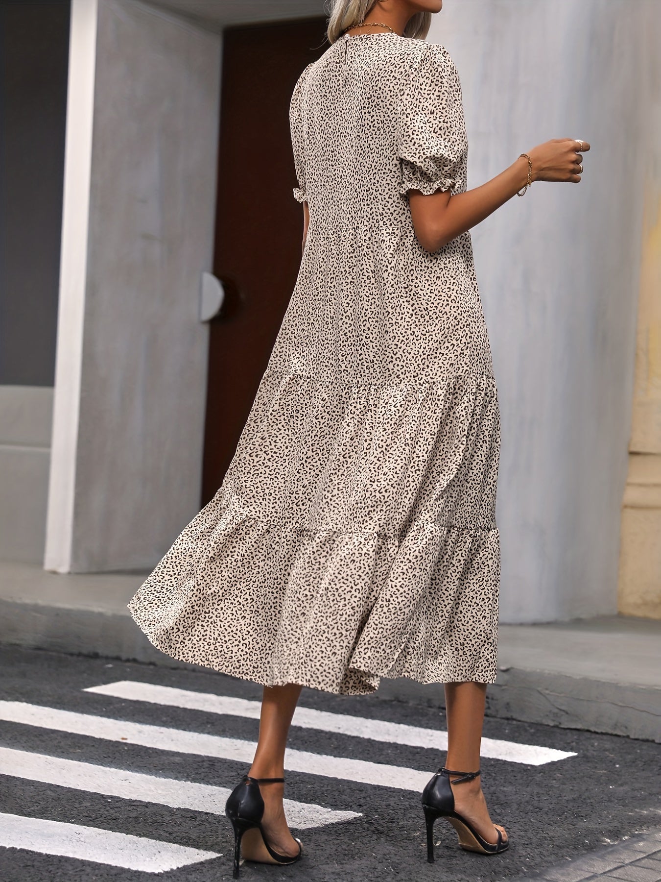 ADELINA – TIERED CHARM PUFF-SLEEVE DRESS