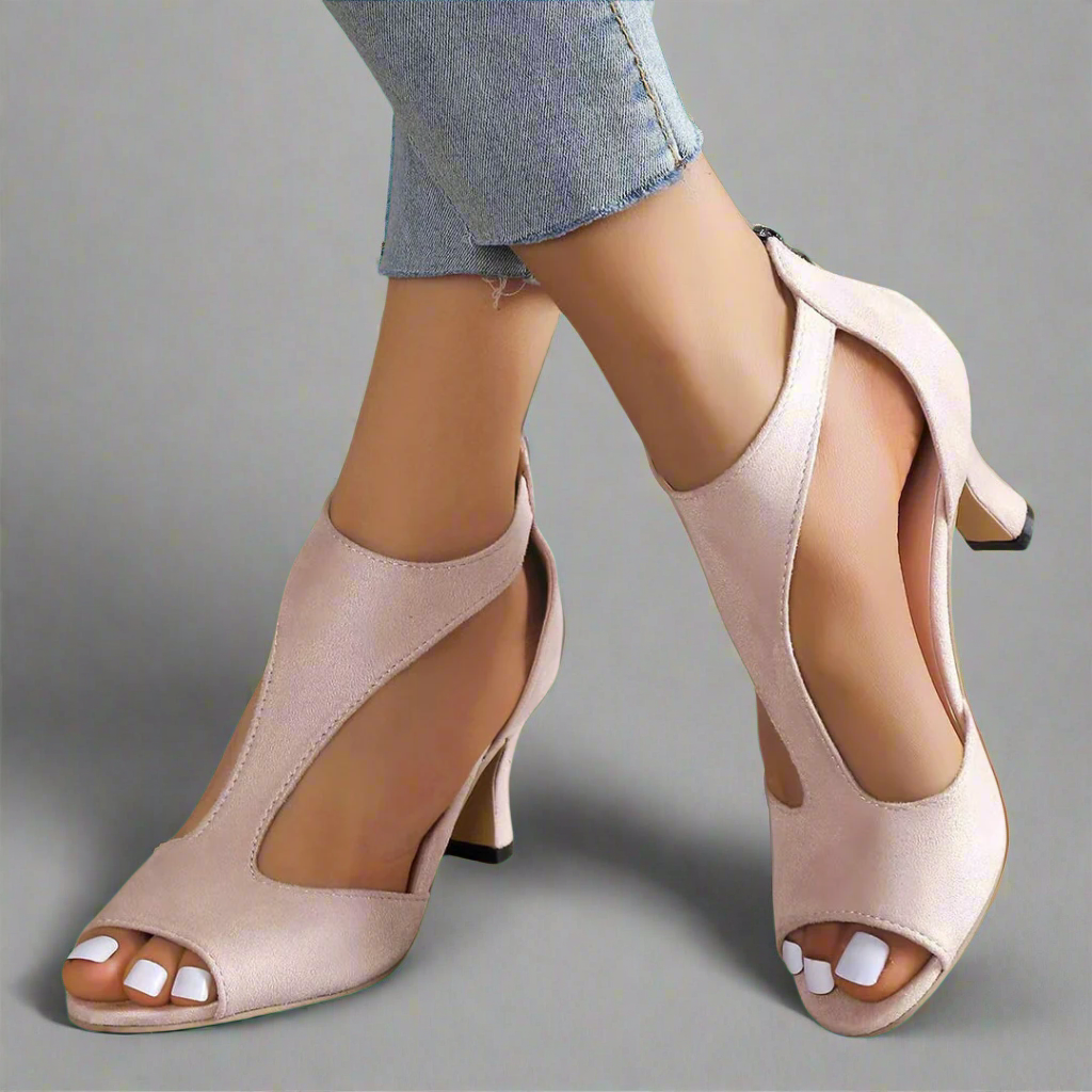 HEIDRUN – ELEVATED EASE IN TIMELESS ELEGANCE