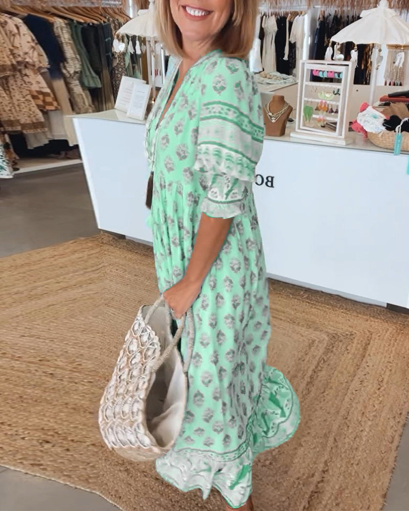 Giulia – soft charm with a vintage flutter