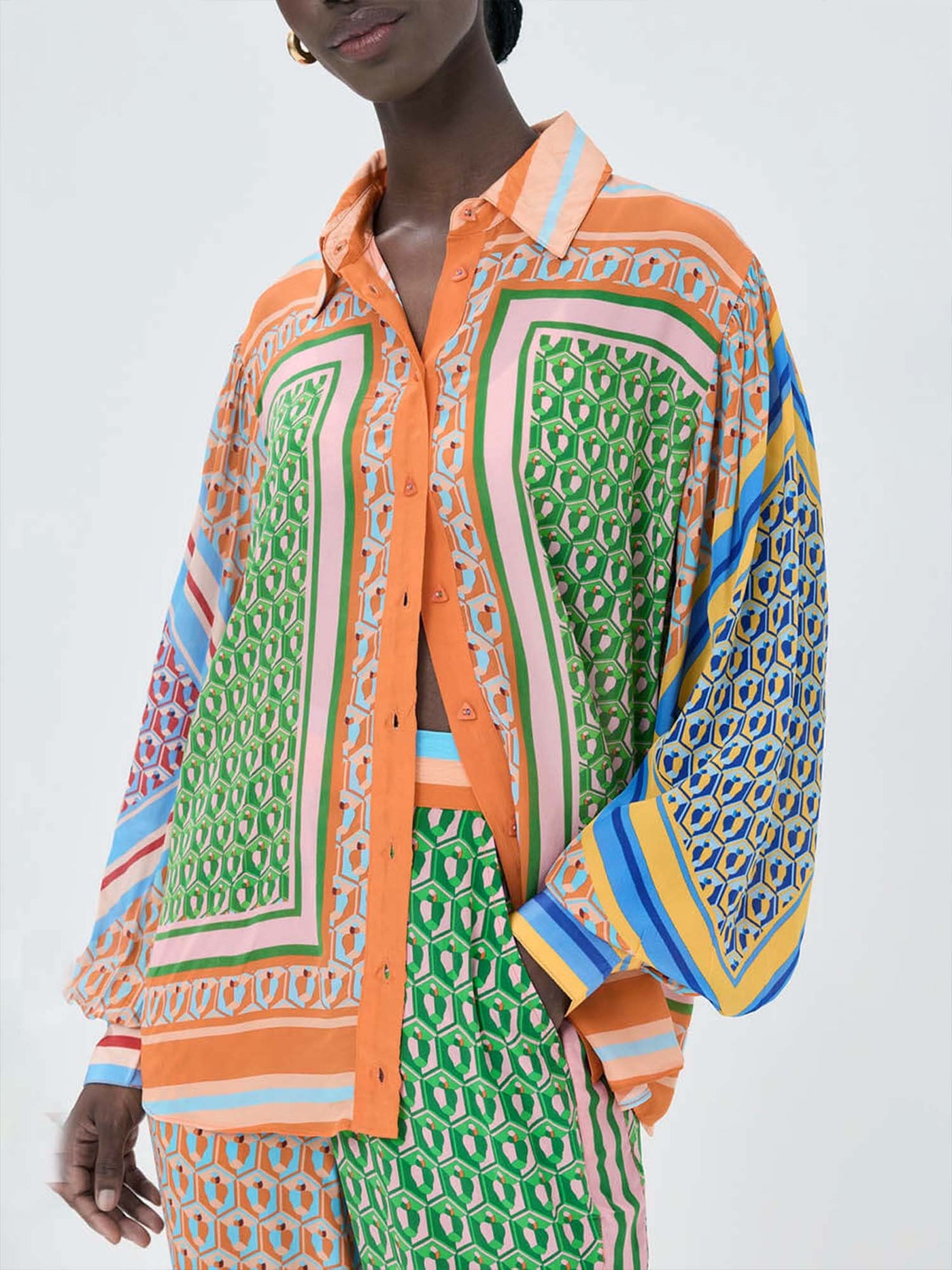 BLOOM – COLORBLOCK GEOMETRIC SET IN EFFORTLESS DRAPE