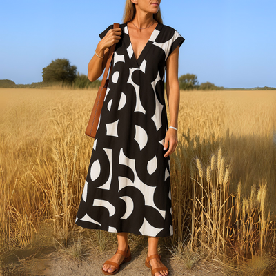 VALÉRIE – BREEZY ELEGANCE WITH A GRACEFUL NECKLINE