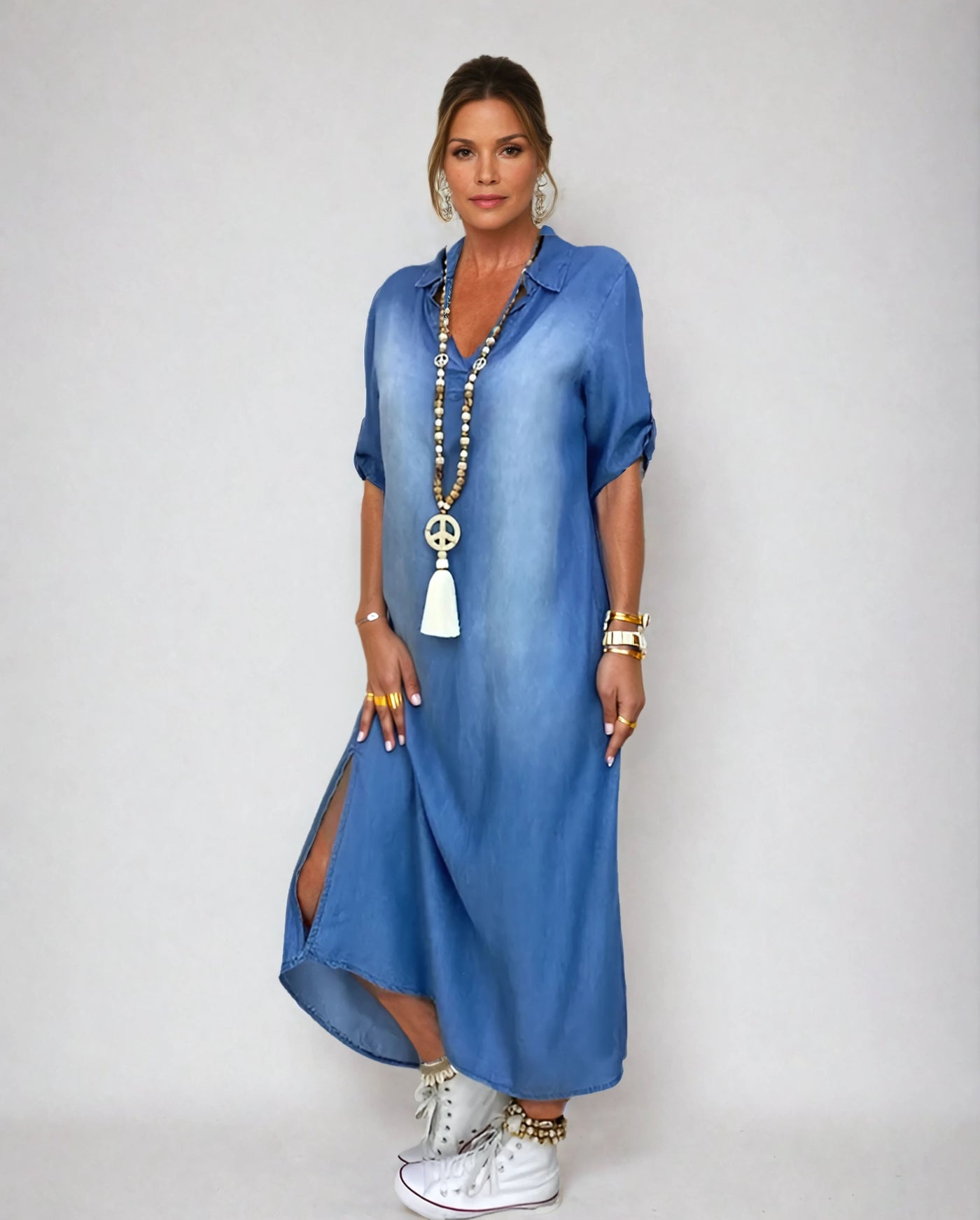 LEA – DENIM CHARM WITH A MODERN SIDE SLIT