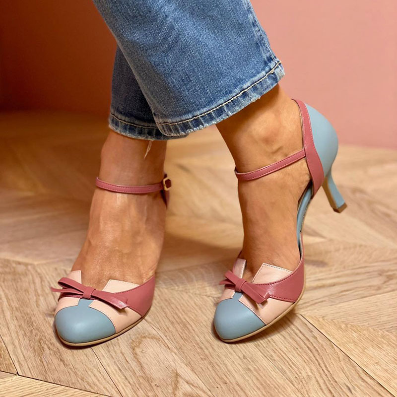 BELLAROSA – PLAYFUL CHARM WITH A COLORFUL BOW
