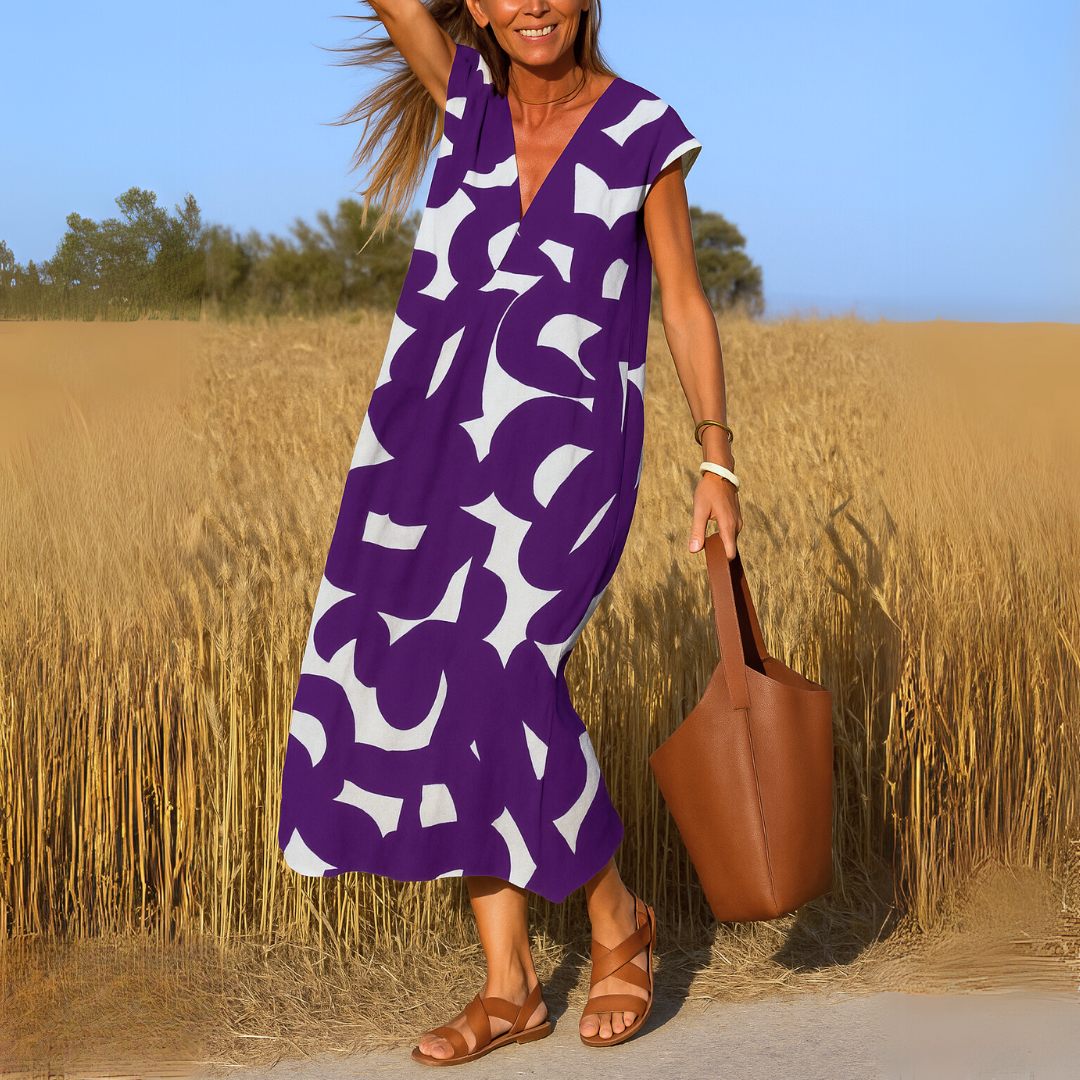 VALÉRIE – BREEZY ELEGANCE WITH A GRACEFUL NECKLINE