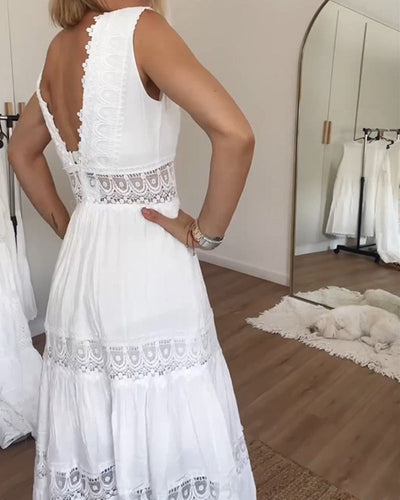 Alyssa – lace-kissed elegance