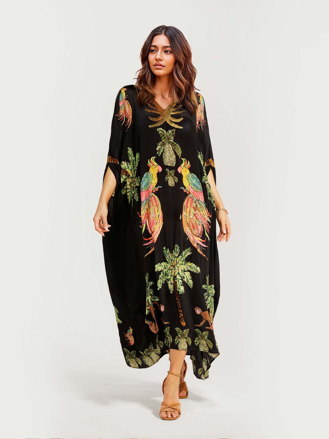 PARROT – MAXI DRESS WITH AN EXOTIC TOUCH