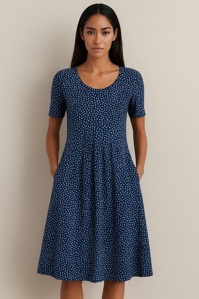 CAROLINA – CHIC DRESS WITH A PLAYFUL PRINT FLAIR