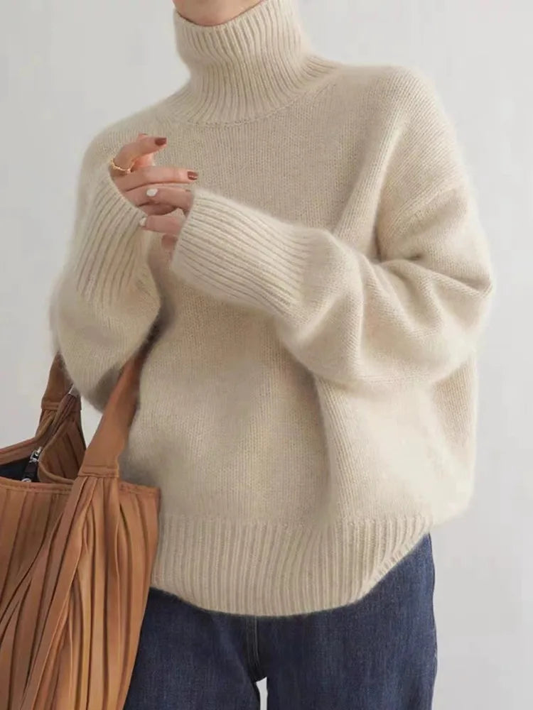 LENA – COZY ELEGANCE TURTLENECK