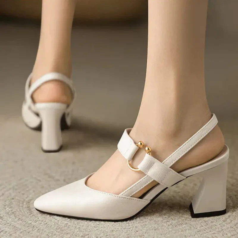 Divina – sculpted ease with every step