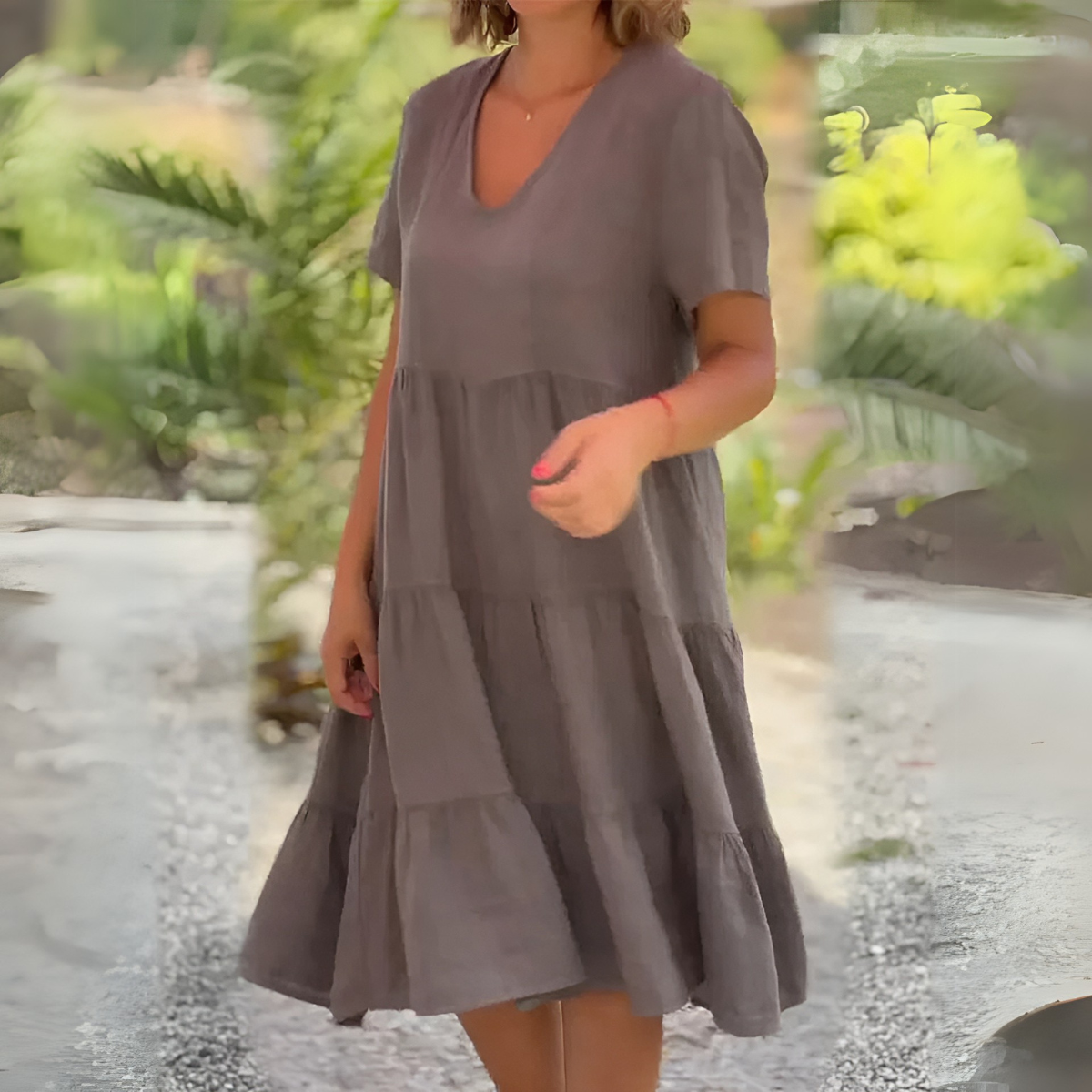 LUCE – FLOWING CHARM V-NECK DRESS
