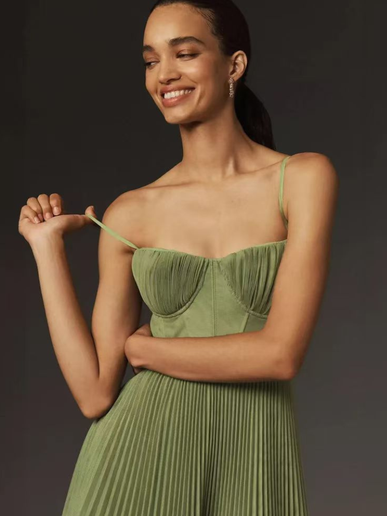 Serena – timeless charm with a modern glow
