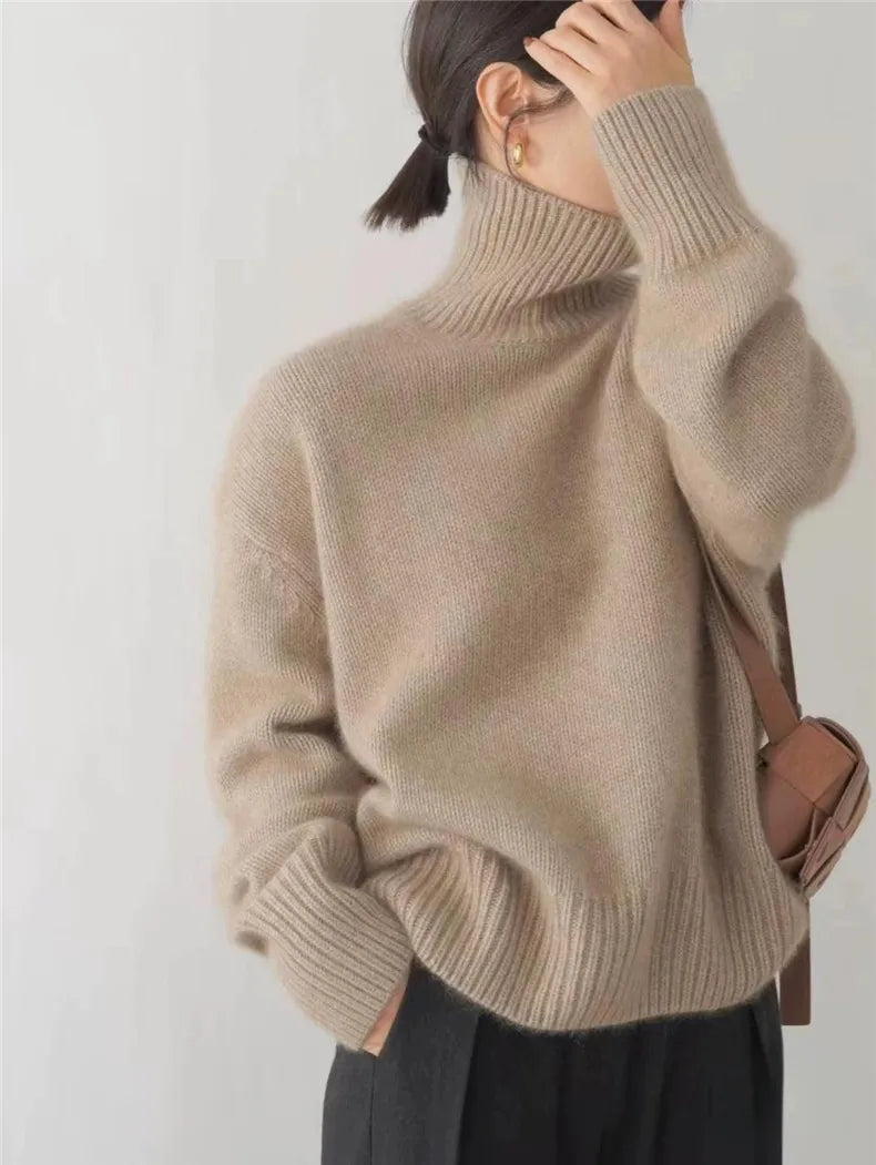 LENA – COZY ELEGANCE TURTLENECK