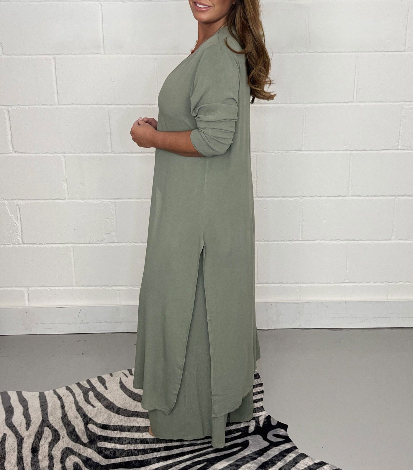ALEJANDRA-CASUAL V-NECK TWO-PIECE SET