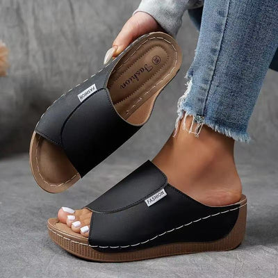 Saara – artisan comfort in every step