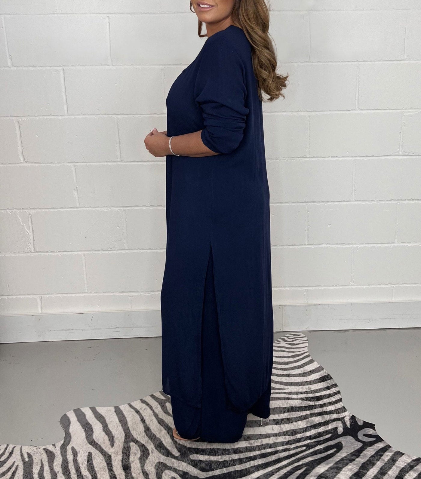 ALEJANDRA-CASUAL V-NECK TWO-PIECE SET