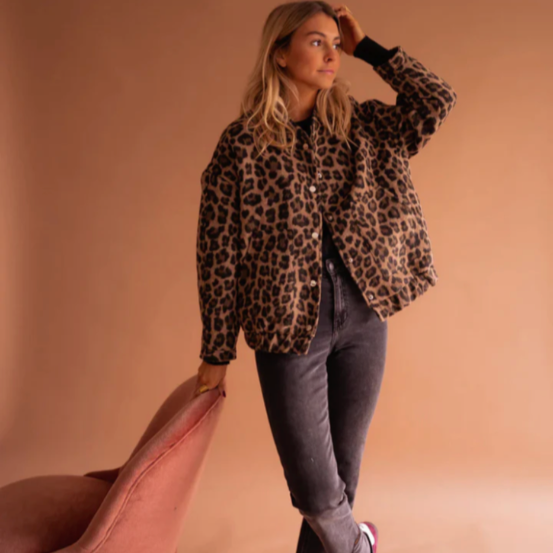 DAWN – WILD GRACE LEOPARD BOMBER
