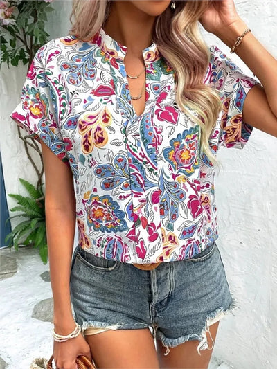LORAINE – COLORFUL BLOUSE WITH A PLAYFUL TOUCH