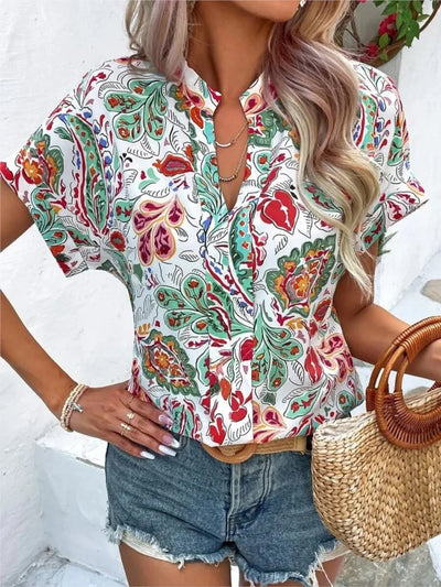 LORAINE – COLORFUL BLOUSE WITH A PLAYFUL TOUCH