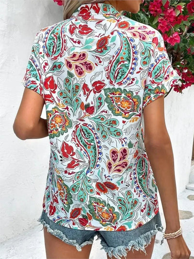 LORAINE – COLORFUL BLOUSE WITH A PLAYFUL TOUCH