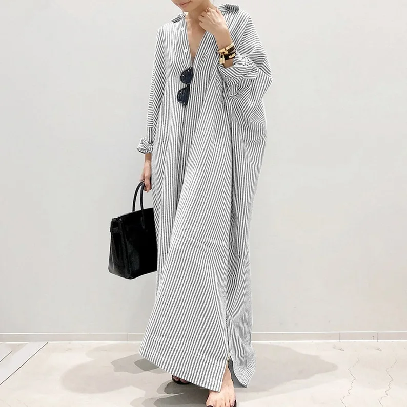 LUNA – RELAXED CHARM SHIRT DRESS