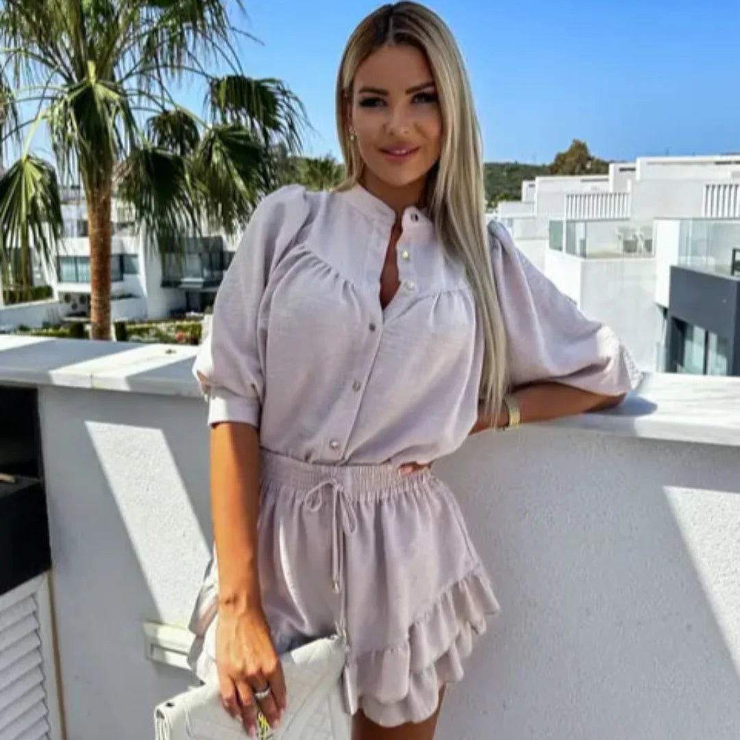 ANNELIESE – EFFORTLESS CHIC IN A TWO-PIECE SILHOUETTE