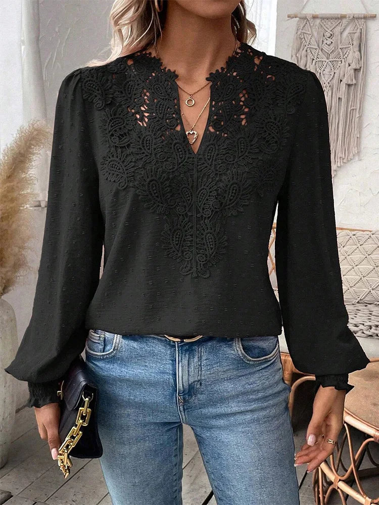 CHARLENE – ELEGANT FLOW BLOUSE WITH GRACEFUL DETAILS