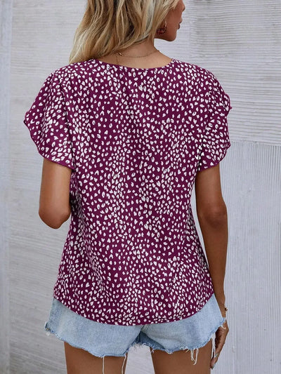 CASSIDY – CHIC BLOUSE WITH ABSTRACT ARTISTRY