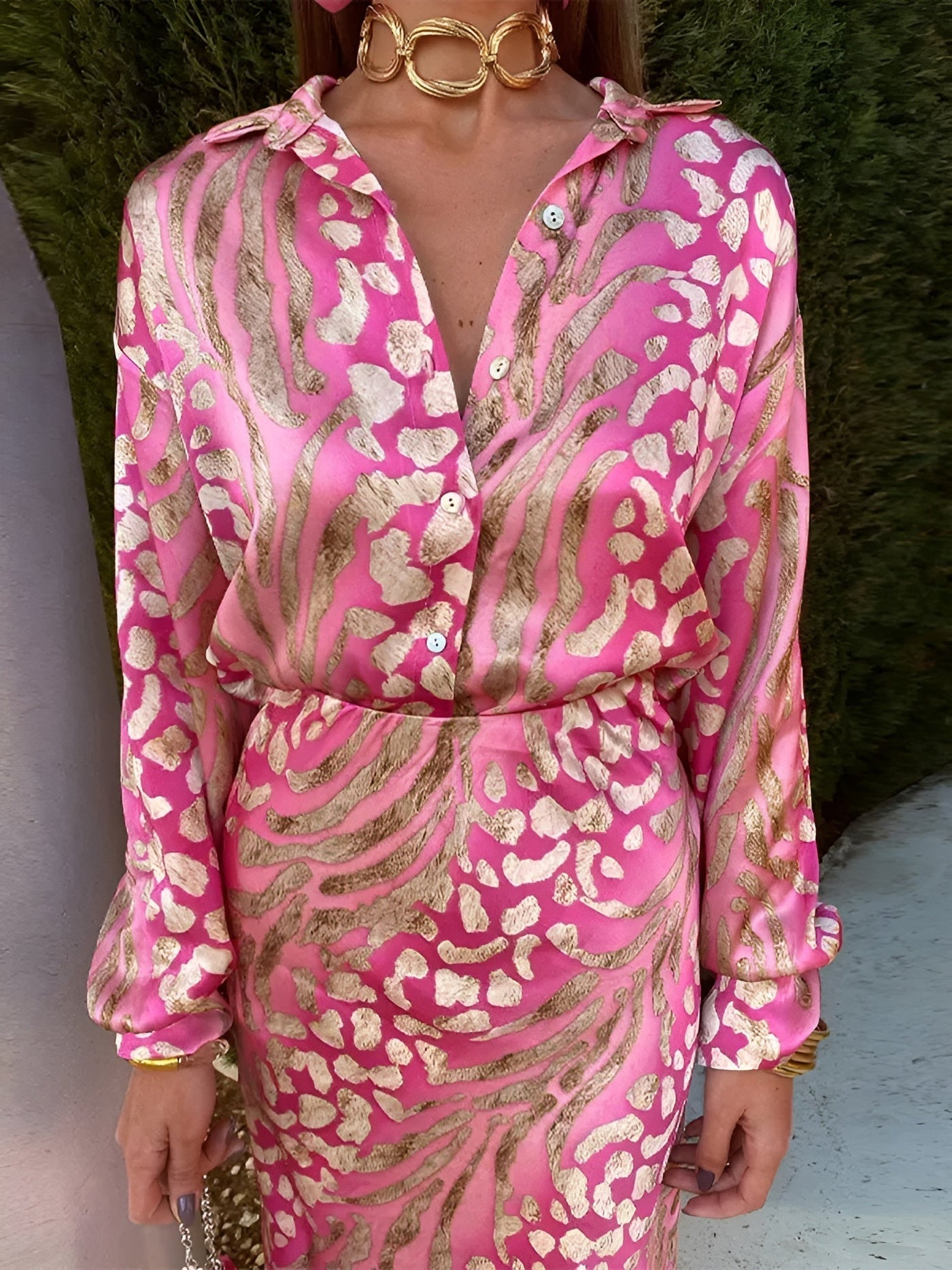 MEI – SATIN ELEGANCE SHIRT DRESS