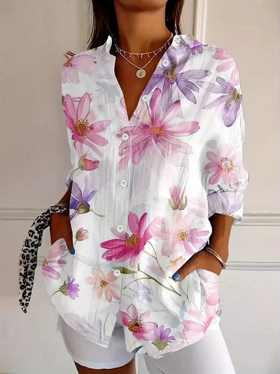ANNIKA – COLORFUL BLOUSE WITH A PLAYFUL PRINT CHARM