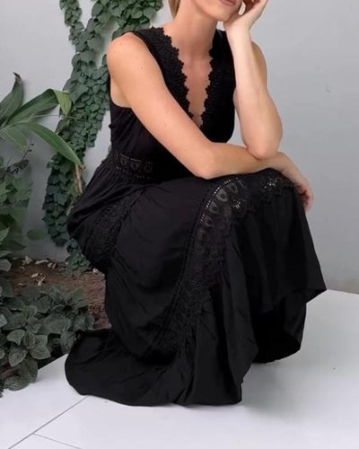 Alyssa – lace-kissed elegance