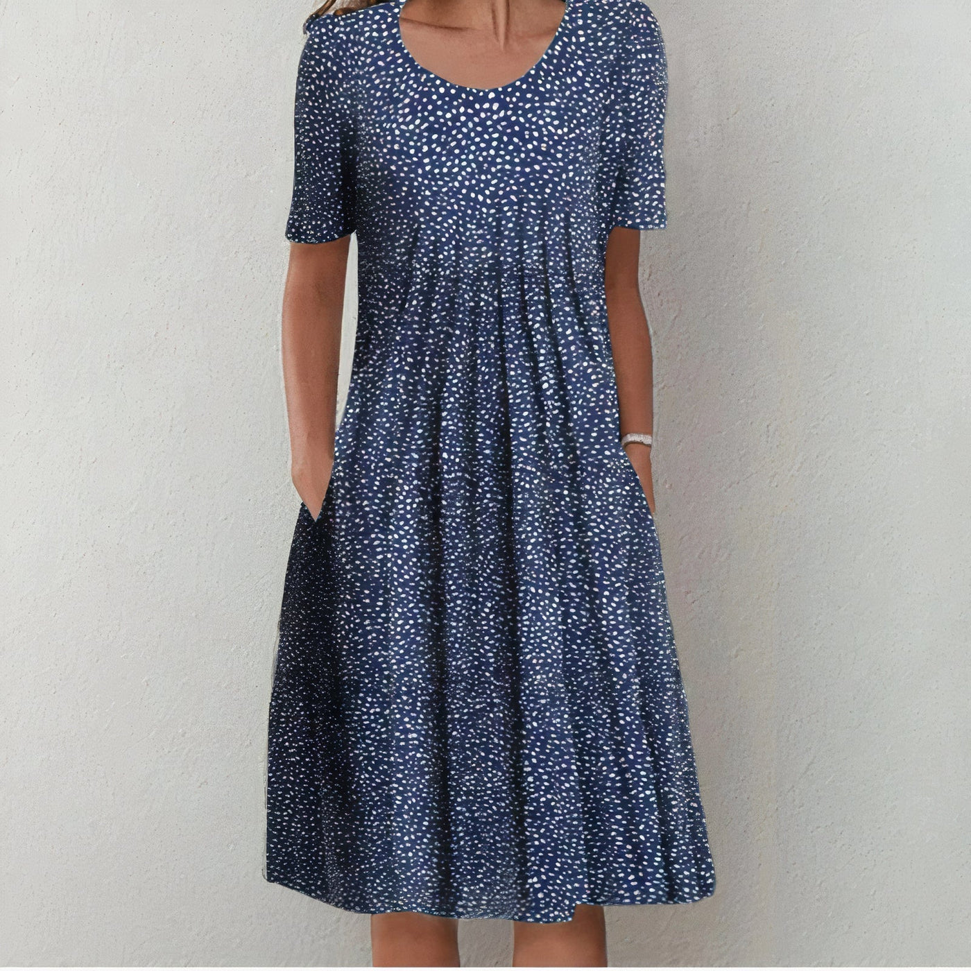 Lizzy – soft elegance in a flowing silhouette (Almost sold out)