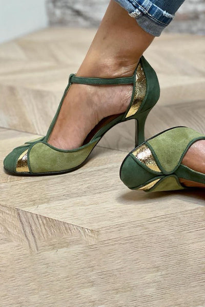 TAVIANA – PATCHWORK ELEGANCE WITH A T-STRAP TWIST