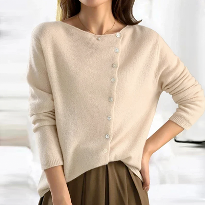 ALINA – TIMELESS GRACE KNIT VEST