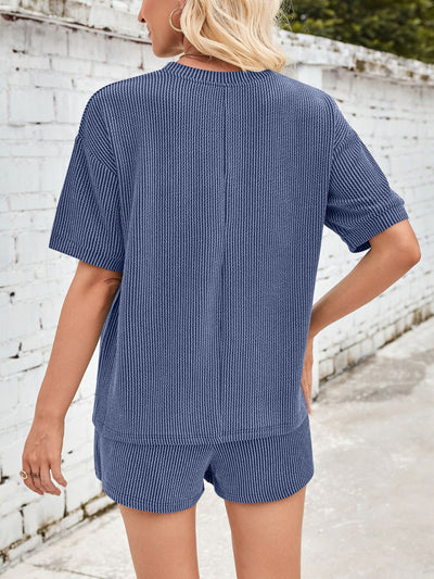JINTE – SOFT SERENITY IN CORDUROY COMFORT
