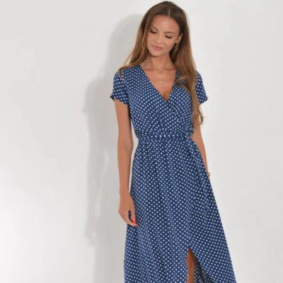 ROSELYN – ELEGANT FLOW IN V-NECK CHARM