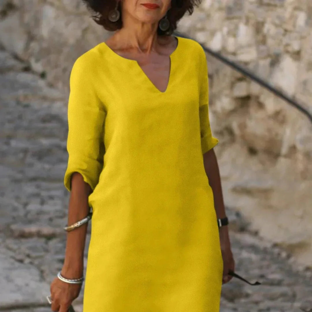 RICA – FLATTERING V-NECK WITH GRACEFUL DRAPE